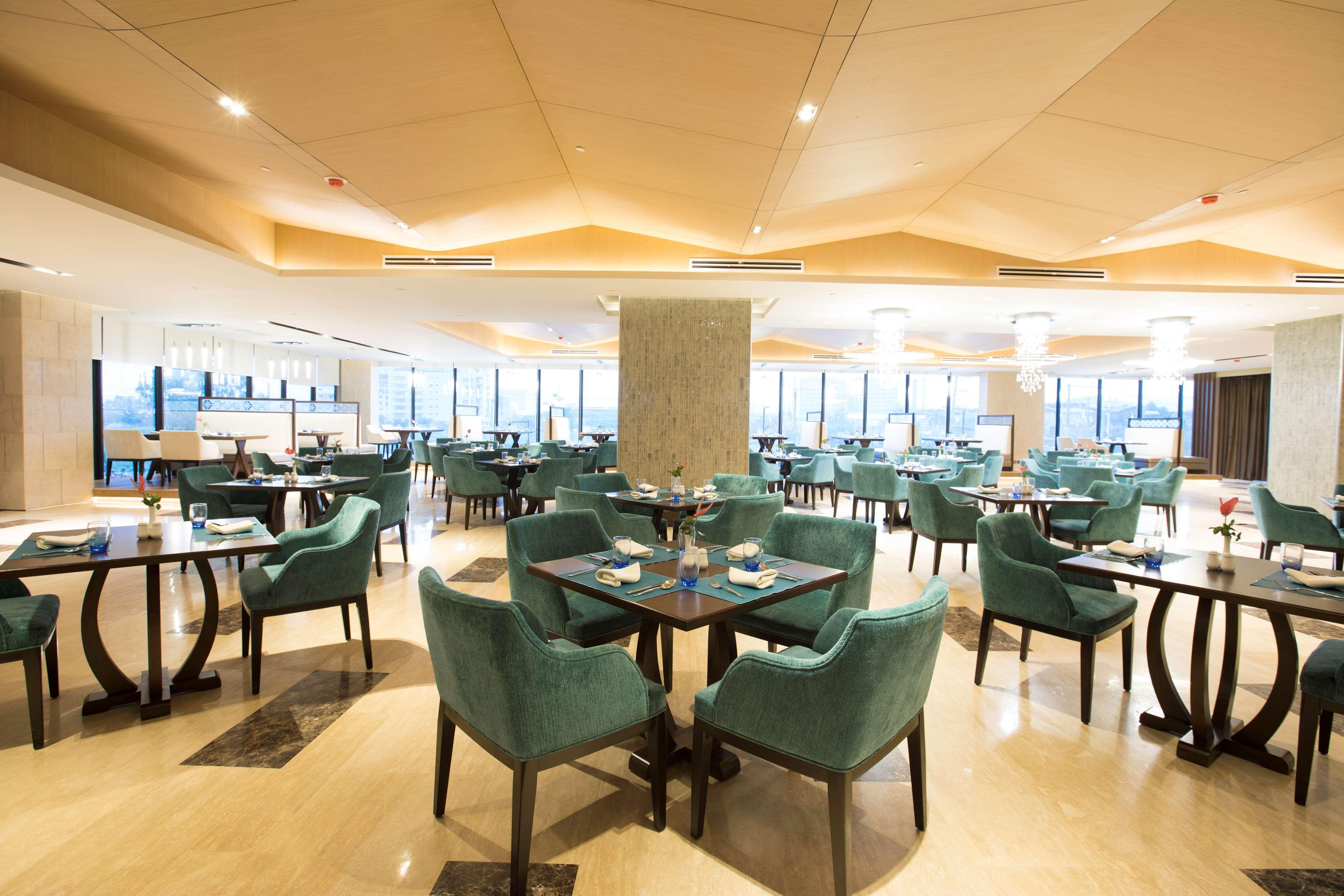 Bai Hotel Cebu Екстериор снимка