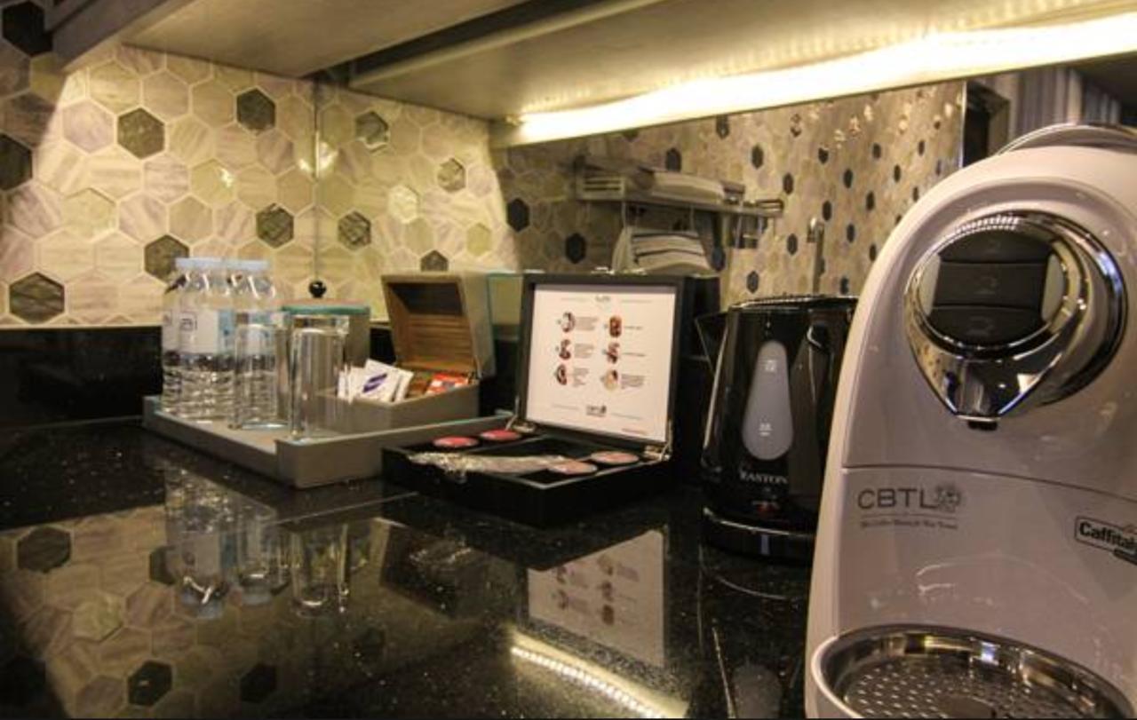 Bai Hotel Cebu Екстериор снимка